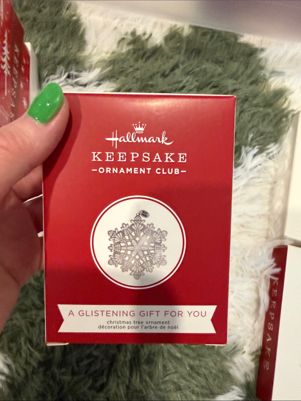 Hallmark Keepsake Silver Snowflake & Wreath Ornament Set - Red and White Boxes - Picture 7 of 11